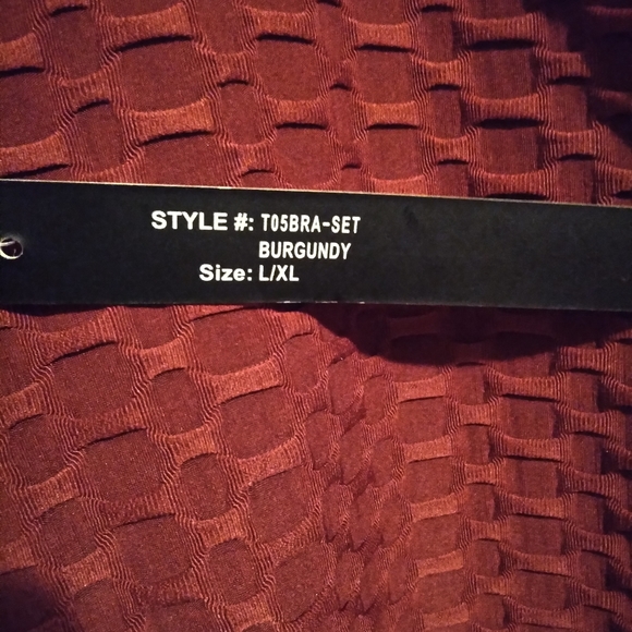 Jogging suit - Picture 2 of 2